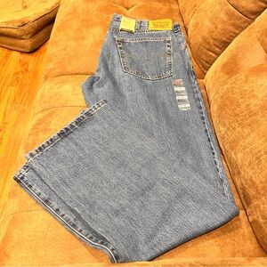 Classic Levi’s 517’Blue Denim Jeans men’s size 38/34 new with tags.